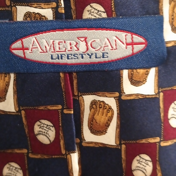 Men's Tie - Picture 2 of 2